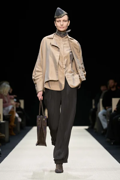 Look 5